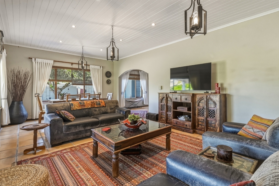 5 Bedroom Property for Sale in Constantia Western Cape